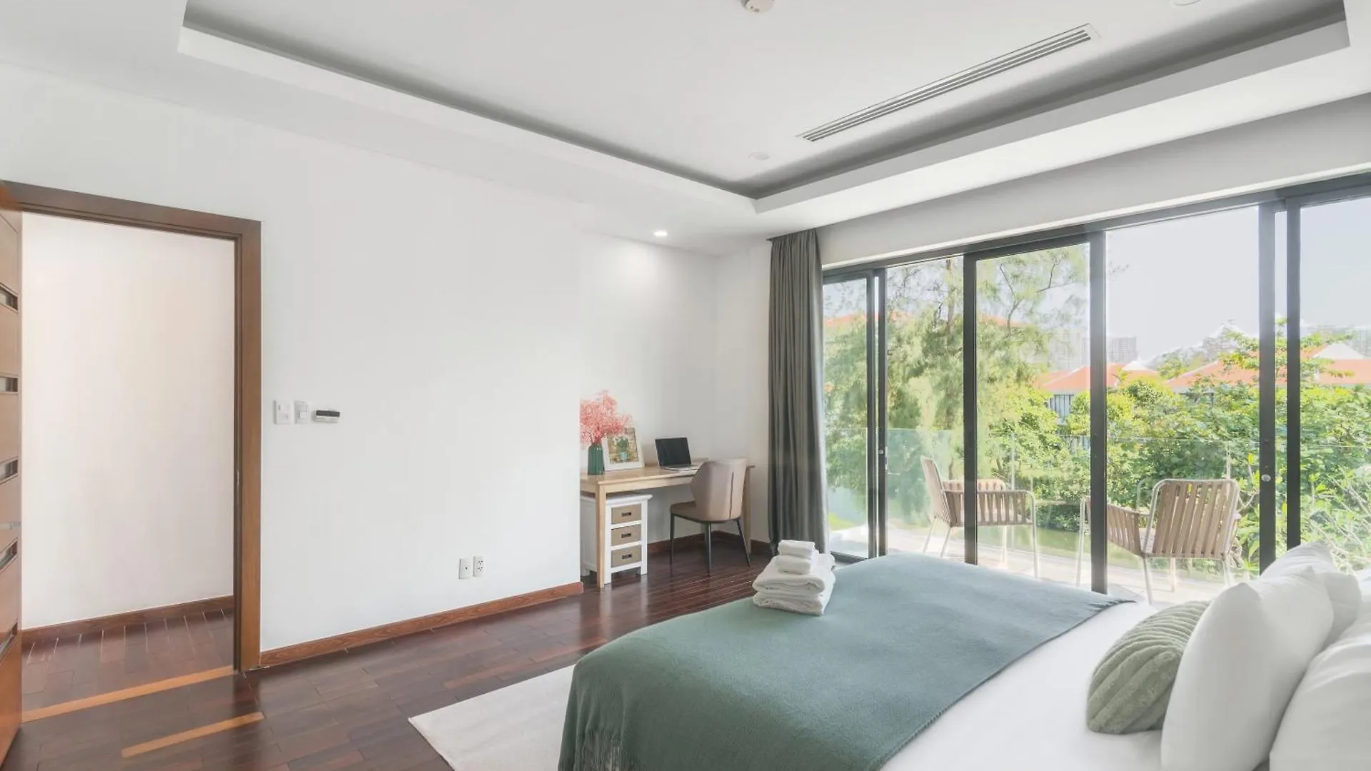 3Br Luxury Ocean Villas Pool Beachside Da Nang