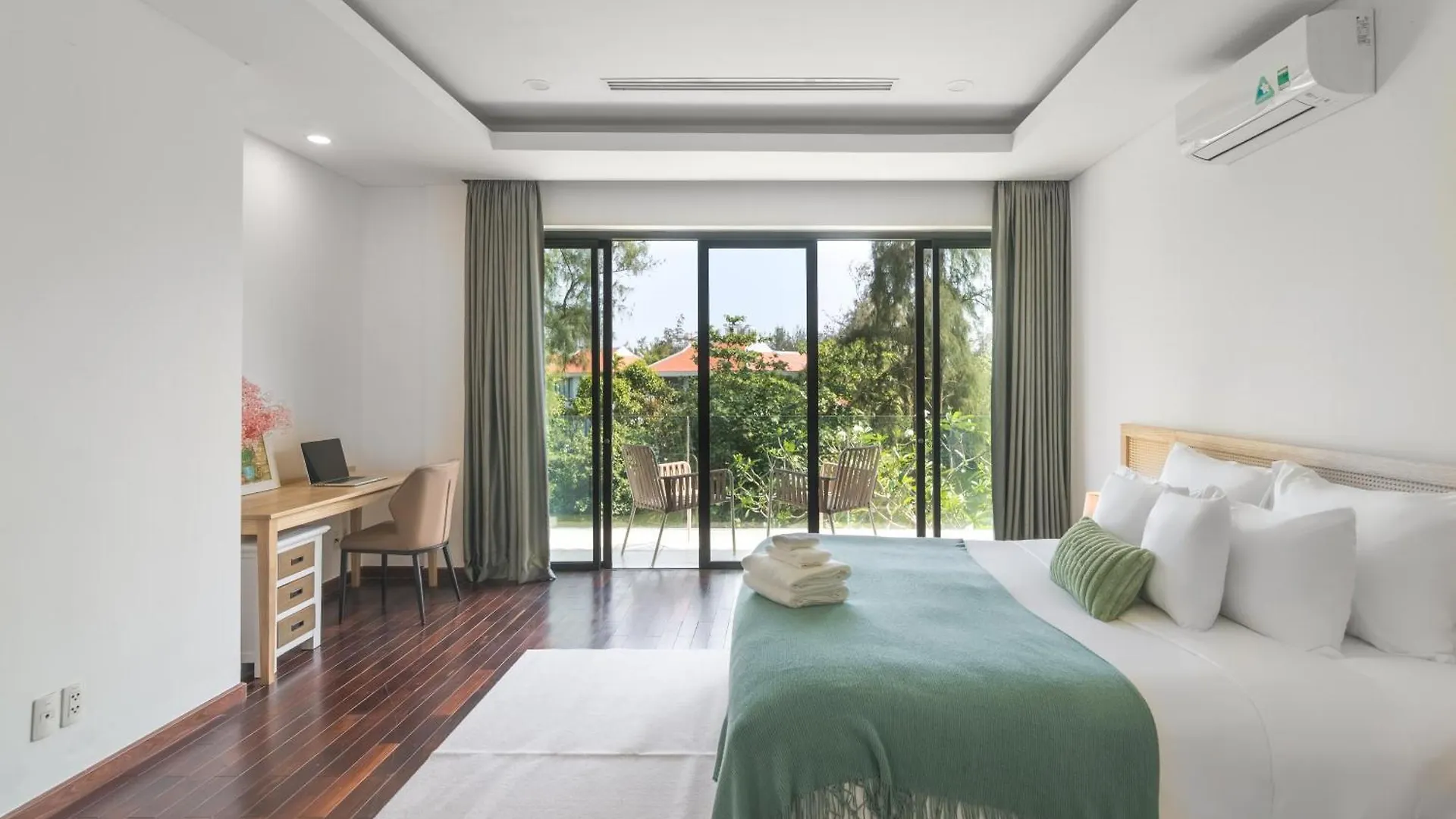 3Br Luxury Ocean Villas Pool Beachside Da Nang