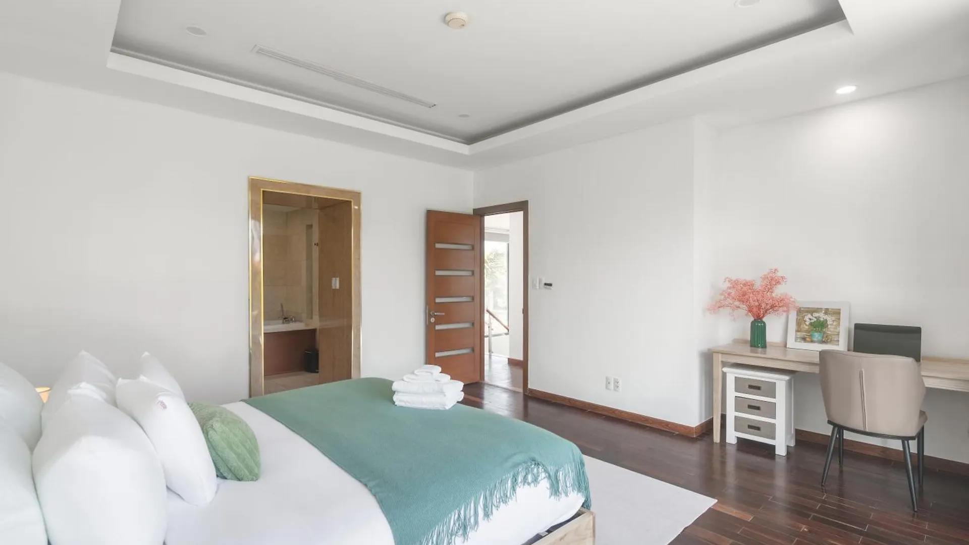 3Br Luxury Ocean Villas Pool Beachside Da Nang